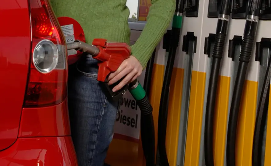 Welcher Kraftstoff ist E5? Wichtige Infos und Vergleiche für Autofahrer