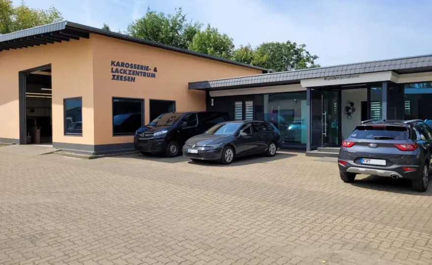 Karosserie und Lackzentrum Zeesen: Professionelle Reparaturen für Ihr Auto