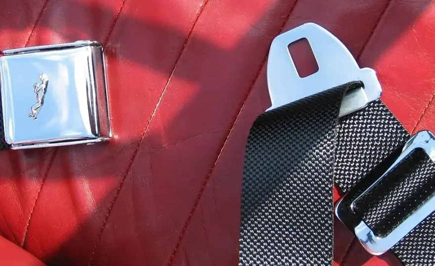 Sicherheitsgurte Oldtimer: Was Sie über die Pflicht wissen müssen