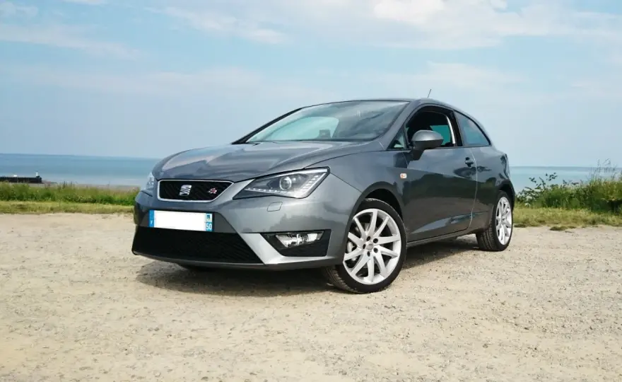 Kotflügel Seat Ibiza 6J lackiert kaufen - spart man wirklich Zeit und Geld?