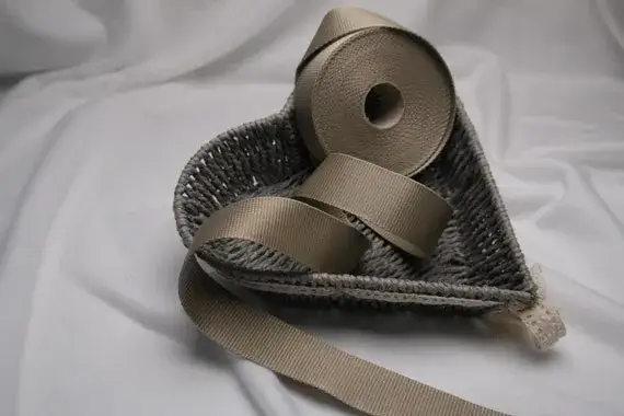 Zdjęcie Hochwertige sicherheitsgurt meterware: Material, Preise und Anwendungen