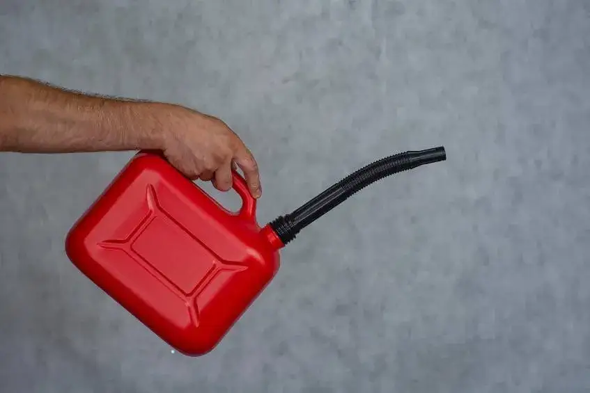 Zdjęcie Wie lange kann man Kraftstoff lagern? Wichtige Tipps zur Haltbarkeit